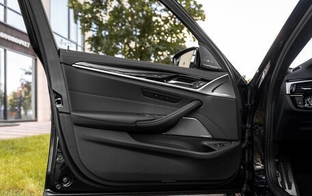 BMW 5 серия, 2022 год, 4 050 000 рублей, 20 фотография