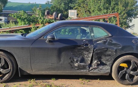 Dodge Challenger III рестайлинг 2, 2018 год, 2 500 000 рублей, 3 фотография