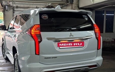 Mitsubishi Pajero Sport III рестайлинг, 2020 год, 3 900 000 рублей, 6 фотография