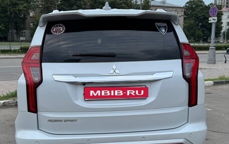 Mitsubishi Pajero Sport III рестайлинг, 2020 год, 3 900 000 рублей, 14 фотография