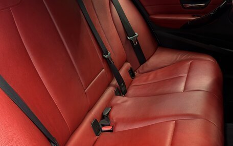 BMW 3 серия, 2011 год, 1 450 000 рублей, 14 фотография