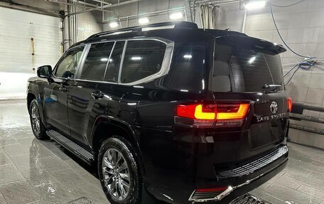 Toyota Land Cruiser, 2024 год, 12 000 000 рублей, 3 фотография