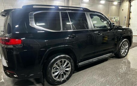Toyota Land Cruiser, 2024 год, 12 000 000 рублей, 4 фотография