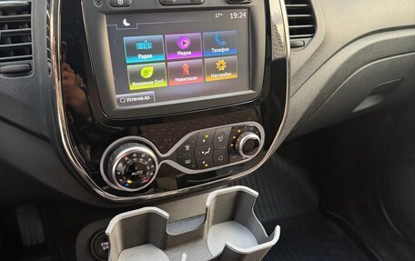 Renault Kaptur I рестайлинг, 2017 год, 1 290 000 рублей, 20 фотография