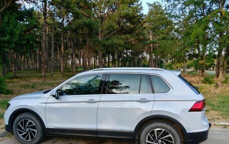 Volkswagen Tiguan II, 2018 год, 2 500 000 рублей, 8 фотография