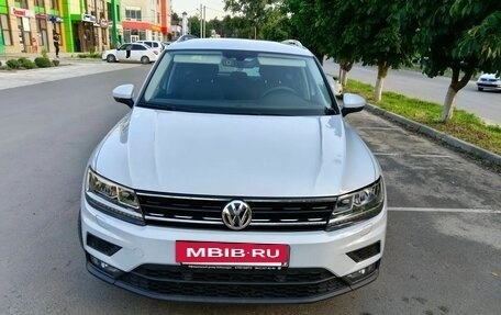 Volkswagen Tiguan II, 2018 год, 2 500 000 рублей, 6 фотография