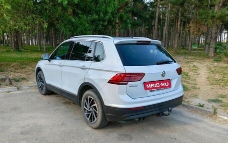 Volkswagen Tiguan II, 2018 год, 2 500 000 рублей, 5 фотография