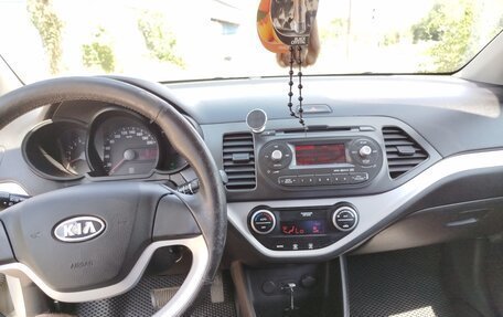 KIA Picanto II, 2011 год, 890 000 рублей, 10 фотография