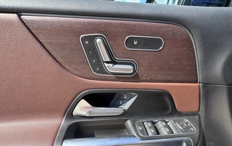 Mercedes-Benz GLB, 2020 год, 3 350 000 рублей, 11 фотография