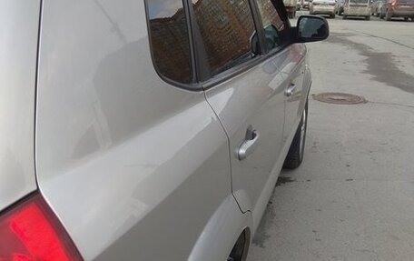 Hyundai Tucson III, 2006 год, 715 000 рублей, 3 фотография