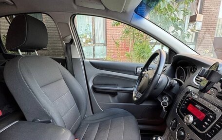 Ford Focus II рестайлинг, 2011 год, 750 000 рублей, 16 фотография