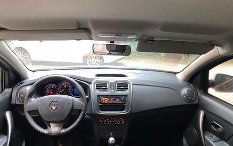 Renault Logan II, 2015 год, 960 000 рублей, 17 фотография