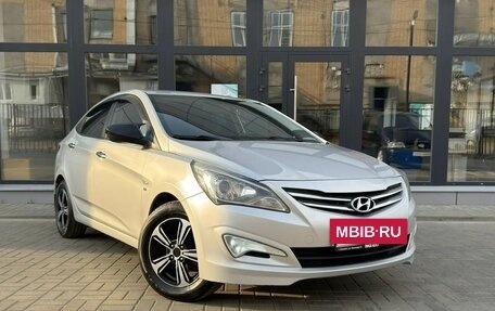 Hyundai Solaris II рестайлинг, 2015 год, 875 000 рублей, 3 фотография