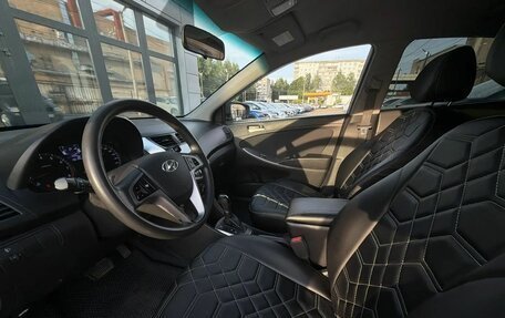 Hyundai Solaris II рестайлинг, 2015 год, 875 000 рублей, 7 фотография