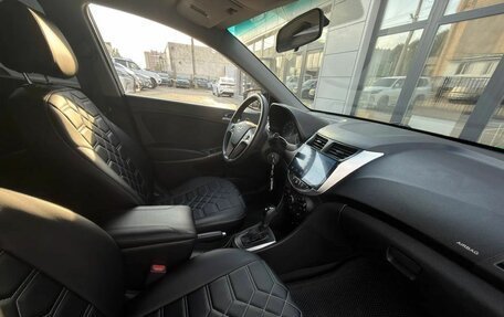Hyundai Solaris II рестайлинг, 2015 год, 875 000 рублей, 18 фотография
