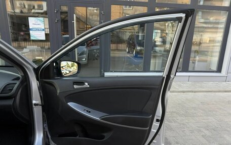 Hyundai Solaris II рестайлинг, 2015 год, 875 000 рублей, 19 фотография