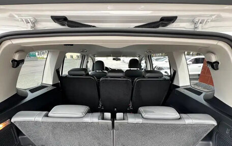Volkswagen Touran III, 2022 год, 1 630 000 рублей, 16 фотография
