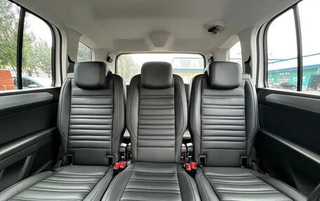 Volkswagen Touran III, 2022 год, 1 630 000 рублей, 14 фотография