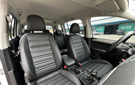 Volkswagen Touran III, 2022 год, 1 630 000 рублей, 12 фотография