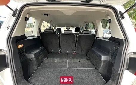 Volkswagen Touran III, 2022 год, 1 630 000 рублей, 18 фотография
