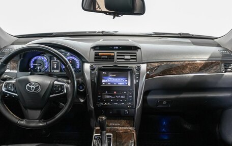 Toyota Camry, 2016 год, 2 175 000 рублей, 6 фотография