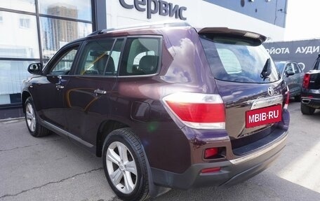 Toyota Highlander III, 2011 год, 1 750 000 рублей, 7 фотография