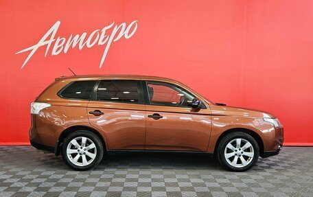 Mitsubishi Outlander III рестайлинг 3, 2012 год, 1 235 000 рублей, 6 фотография