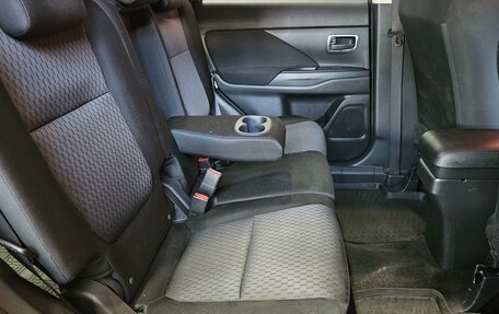 Mitsubishi Outlander III рестайлинг 3, 2012 год, 1 235 000 рублей, 12 фотография
