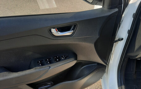 Hyundai Solaris II рестайлинг, 2021 год, 1 580 000 рублей, 16 фотография