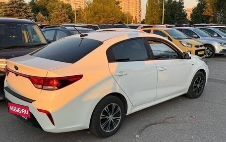 KIA Rio IV, 2020 год, 1 350 000 рублей, 4 фотография