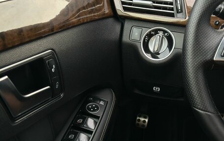 Mercedes-Benz E-Класс, 2011 год, 1 099 000 рублей, 13 фотография