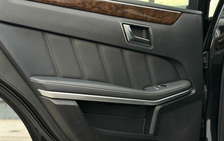 Mercedes-Benz E-Класс, 2011 год, 1 099 000 рублей, 23 фотография