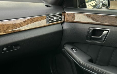 Mercedes-Benz E-Класс, 2011 год, 1 099 000 рублей, 22 фотография