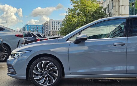 Volkswagen Golf VIII, 2022 год, 2 600 000 рублей, 7 фотография