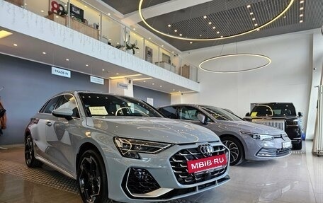 Volkswagen Golf VIII, 2022 год, 2 600 000 рублей, 2 фотография