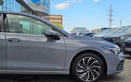 Volkswagen Golf VIII, 2022 год, 2 600 000 рублей, 11 фотография