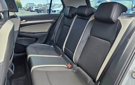 Volkswagen Golf VIII, 2022 год, 2 600 000 рублей, 18 фотография