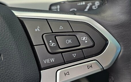 Volkswagen Golf VIII, 2022 год, 2 600 000 рублей, 38 фотография