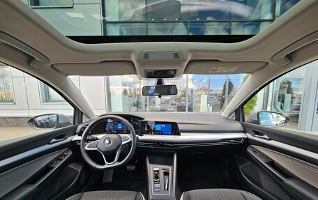 Volkswagen Golf VIII, 2022 год, 2 600 000 рублей, 27 фотография