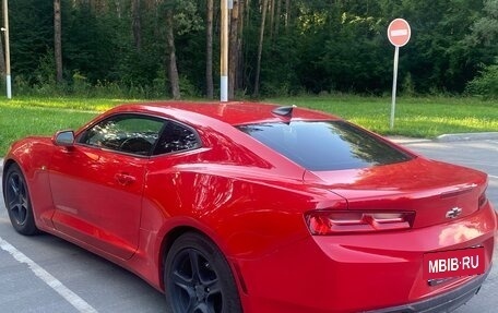 Chevrolet Camaro VI, 2017 год, 2 350 000 рублей, 5 фотография