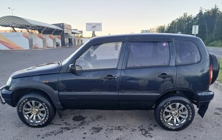 Chevrolet Niva I рестайлинг, 2005 год, 150 000 рублей, 2 фотография