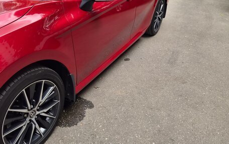 Toyota Camry, 2021 год, 3 200 000 рублей, 6 фотография