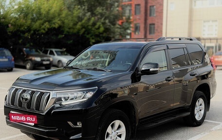 Toyota Land Cruiser Prado 150 рестайлинг 2, 2022 год, 7 500 000 рублей, 10 фотография