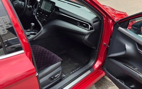 Toyota Camry, 2021 год, 3 200 000 рублей, 14 фотография