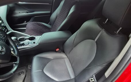 Toyota Camry, 2021 год, 3 200 000 рублей, 31 фотография