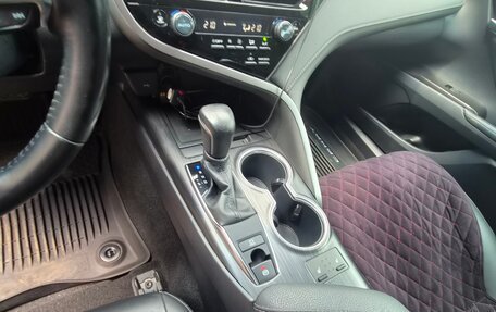 Toyota Camry, 2021 год, 3 200 000 рублей, 34 фотография