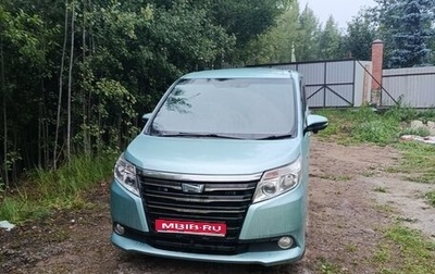 Toyota Noah III, 2015 год, 1 800 000 рублей, 1 фотография