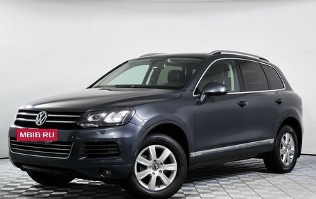 Volkswagen Touareg III, 2011 год, 1 695 000 рублей, 2 фотография