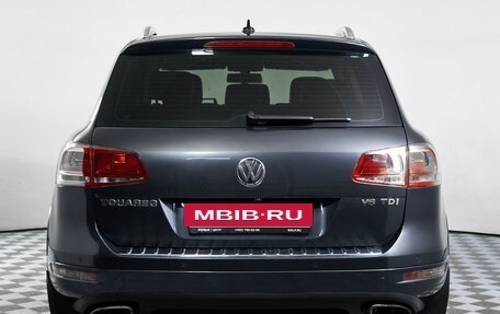 Volkswagen Touareg III, 2011 год, 1 695 000 рублей, 7 фотография