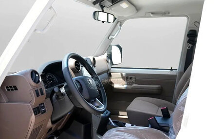 Toyota Land Cruiser 70, 2026 год, 9 900 000 рублей, 7 фотография